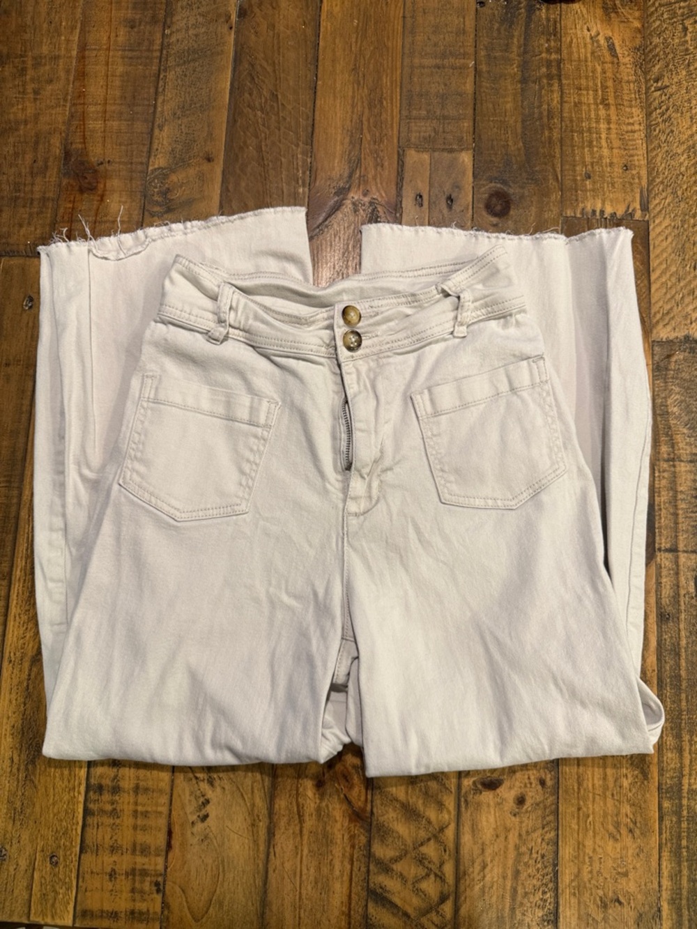 Cider White Wide-Leg Double-Button Jeans